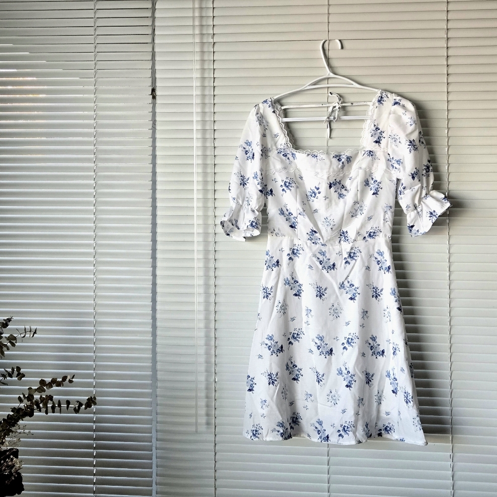 🎀2/$20🎀 Puff-Sleeve Square-Neck Floral Print Mini A-Line Dress